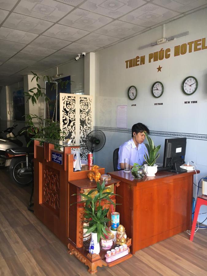 Hotel Khach San Thien Phuc Cà Mau Zewnętrze zdjęcie